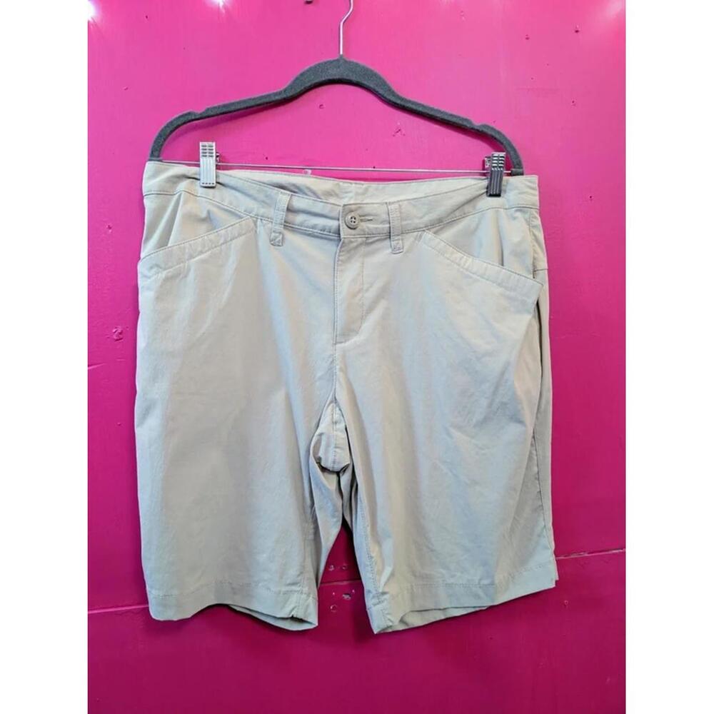 Eddie Bauer Khaki Hiking Shorts 12